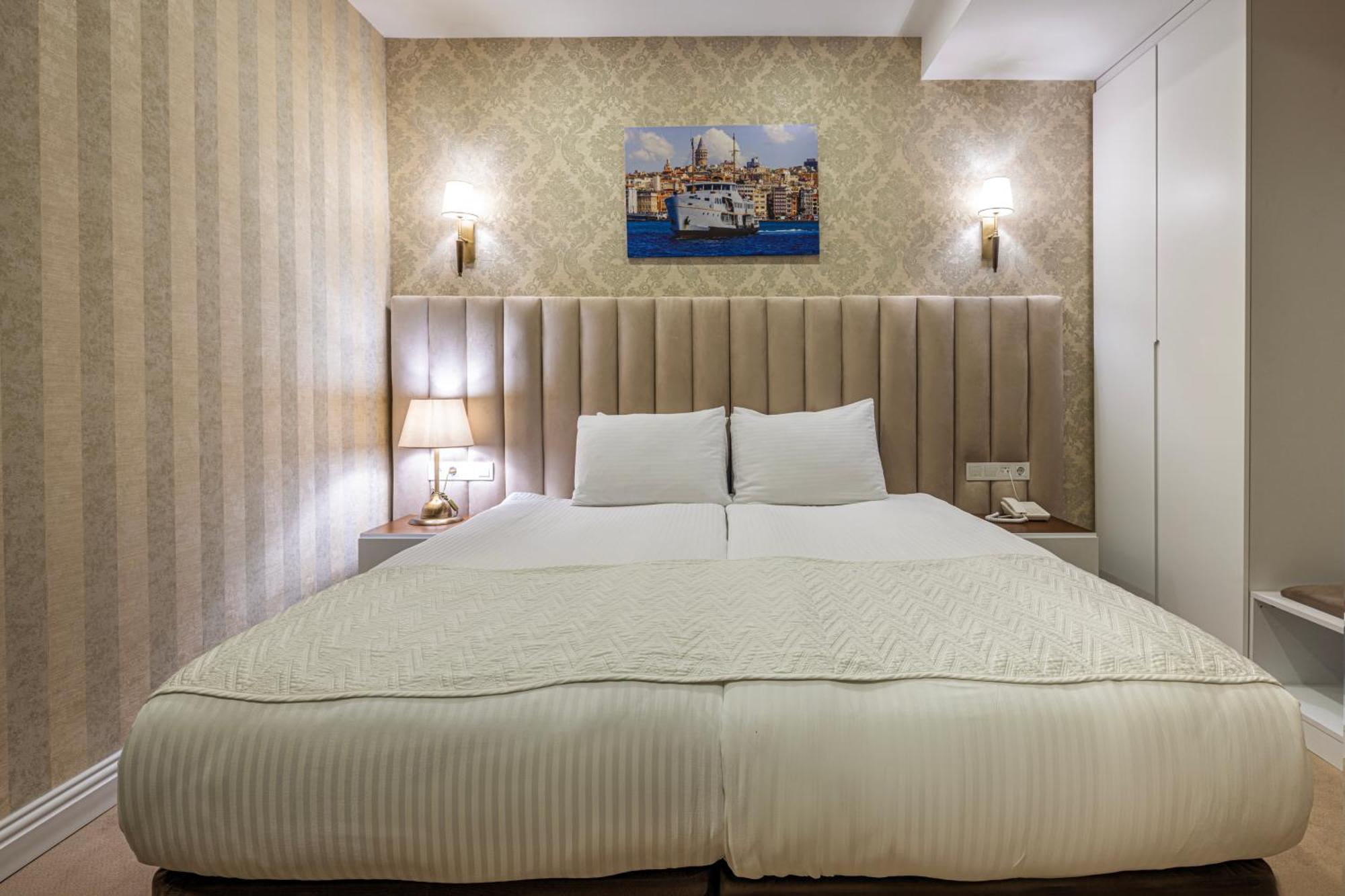 Mr Beyaz Hotel Istanbul Exterior photo