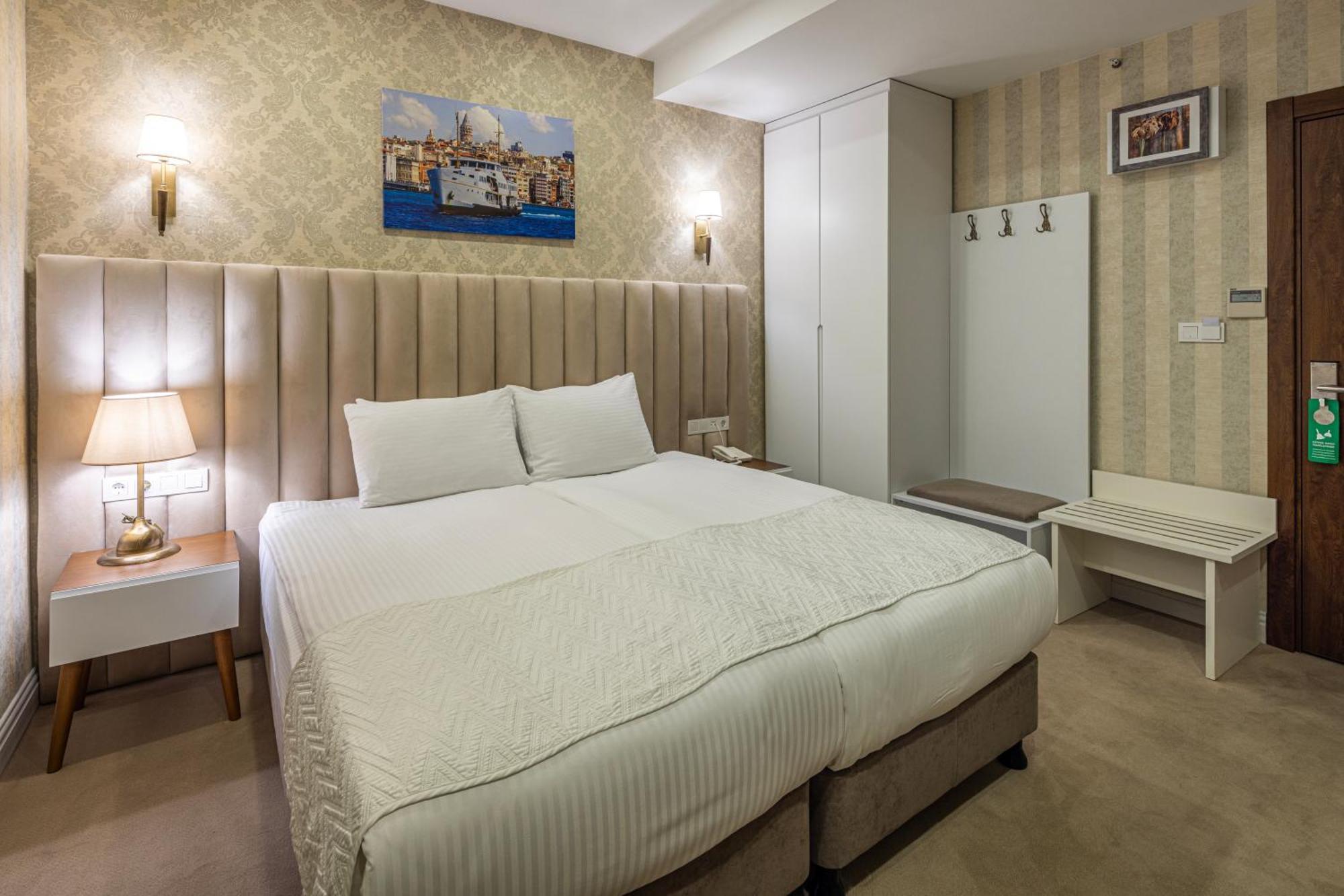 Mr Beyaz Hotel Istanbul Exterior photo