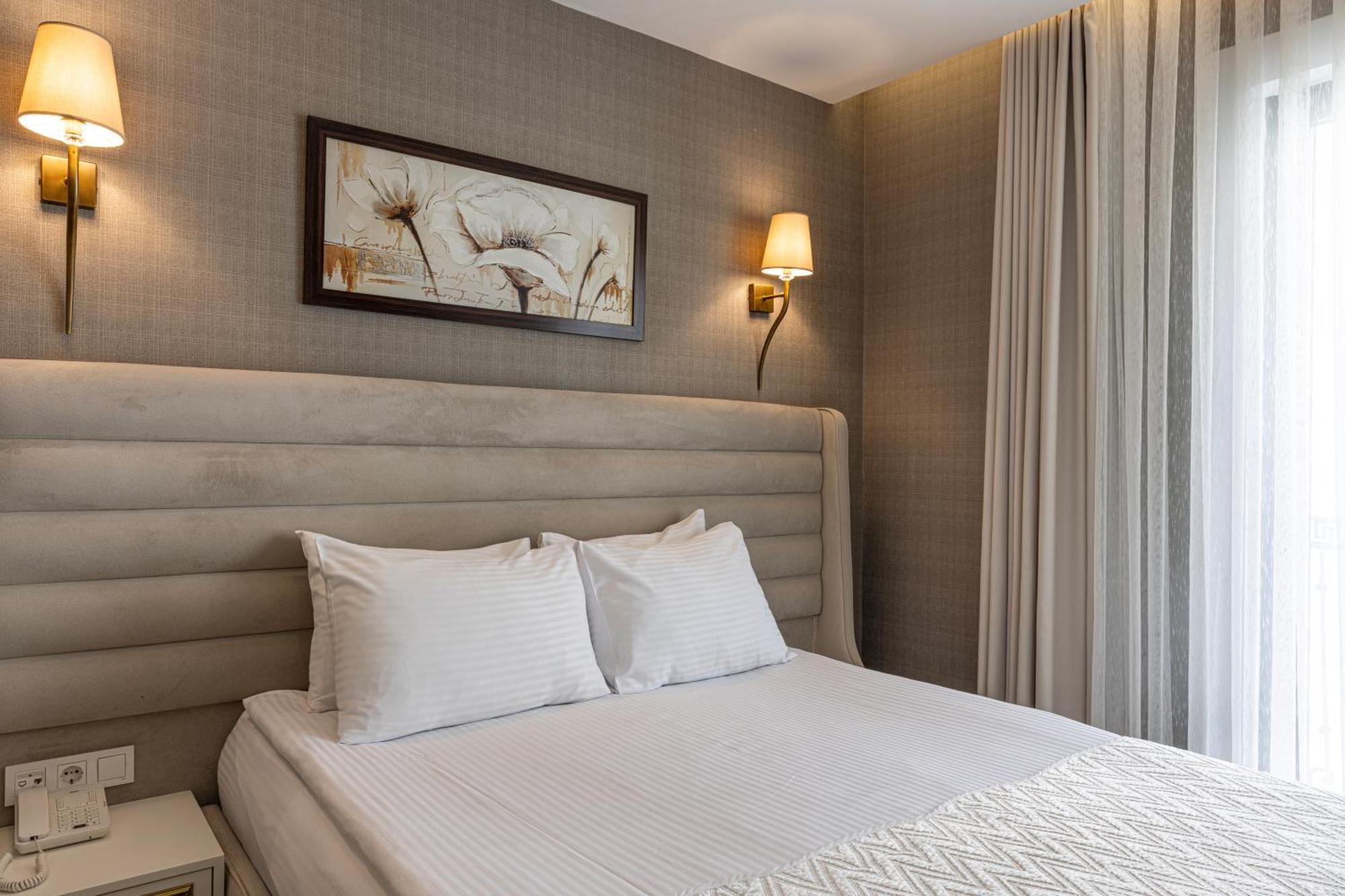 Mr Beyaz Hotel Istanbul Exterior photo