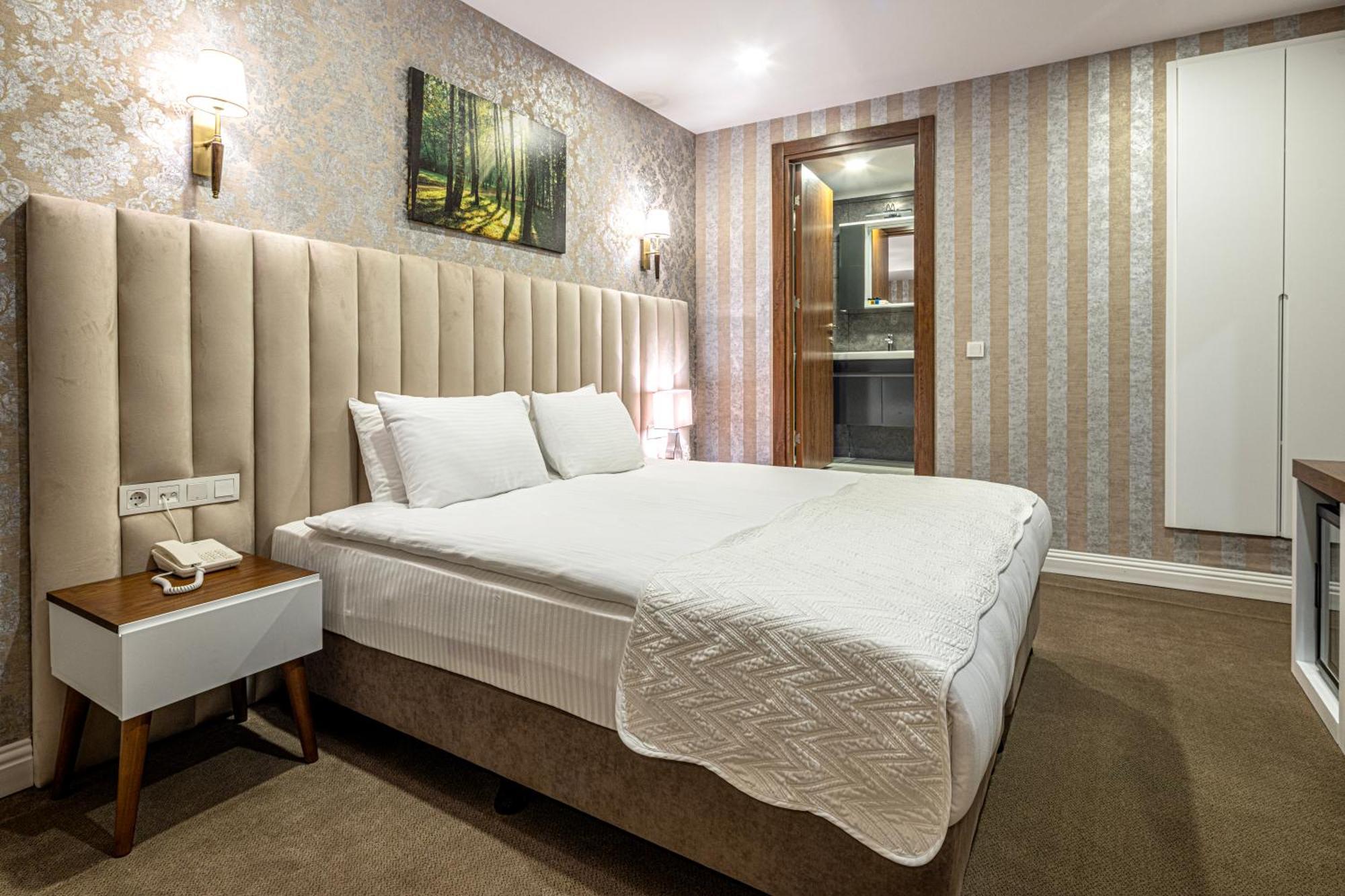 Mr Beyaz Hotel Istanbul Exterior photo