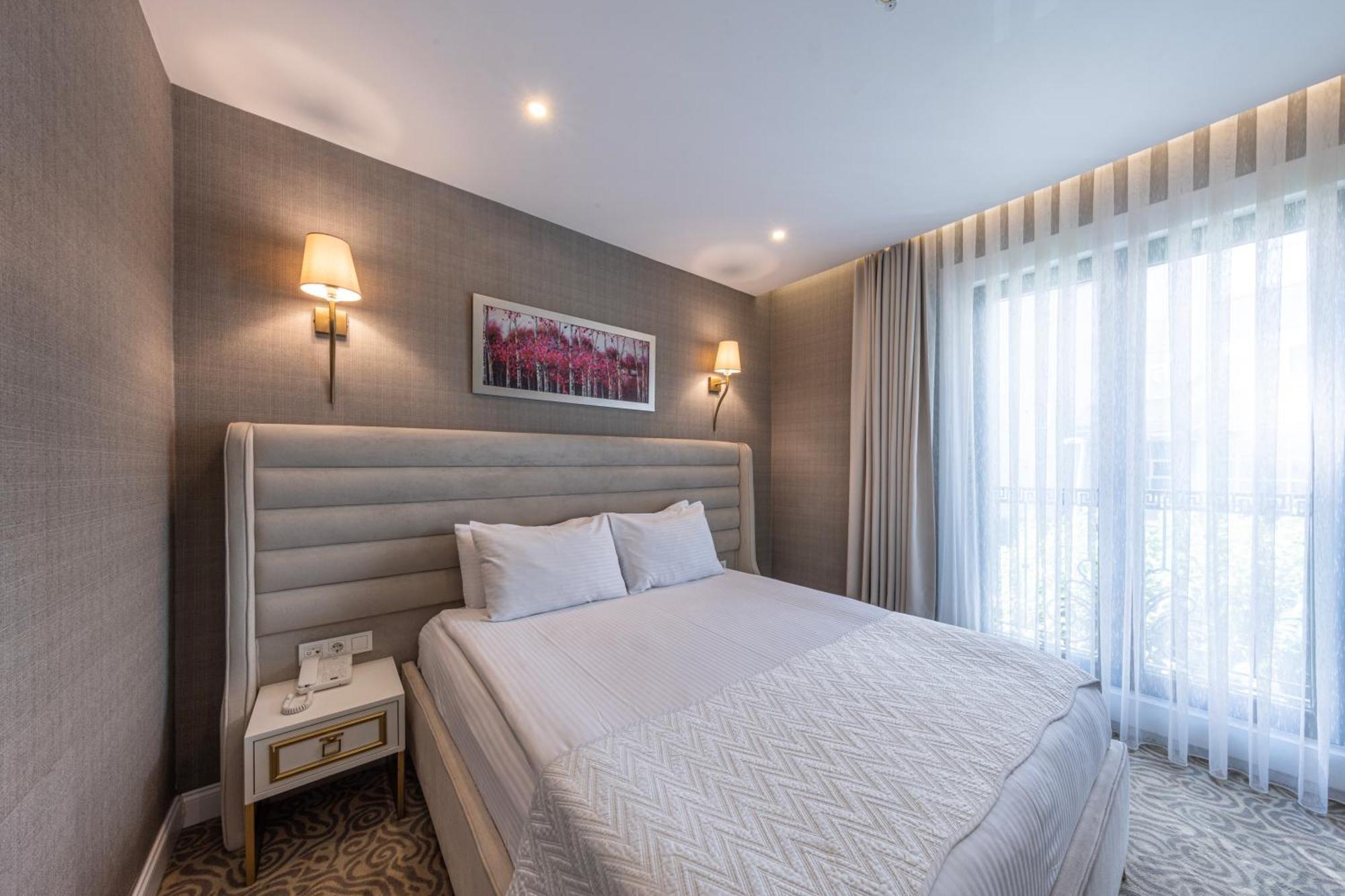 Mr Beyaz Hotel Istanbul Exterior photo