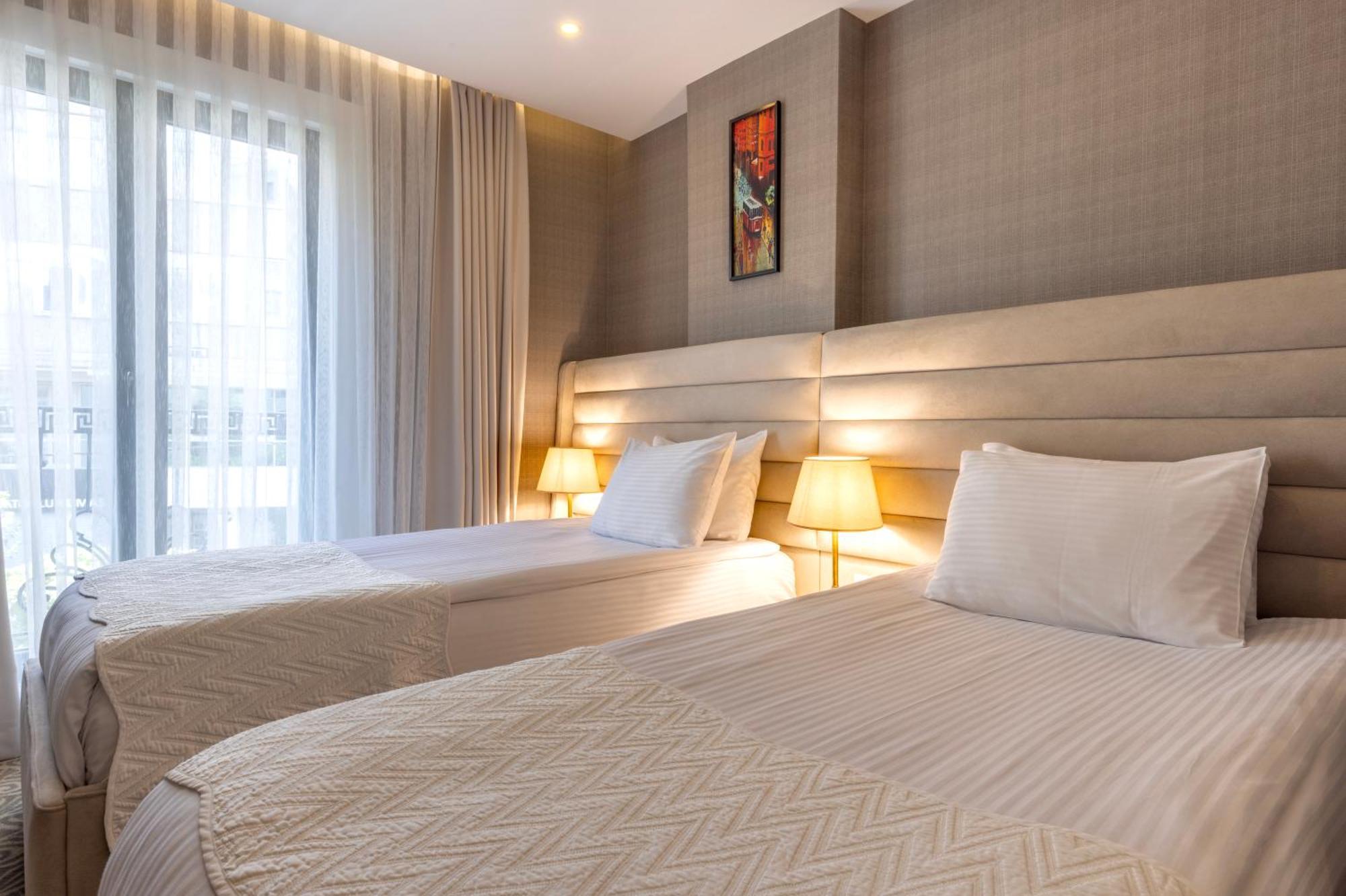 Mr Beyaz Hotel Istanbul Exterior photo