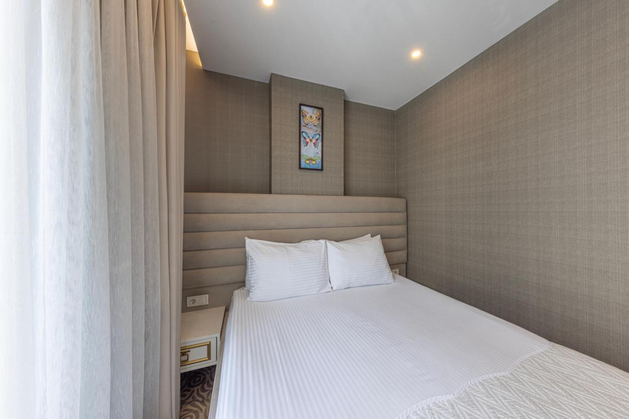 Mr Beyaz Hotel Istanbul Exterior photo