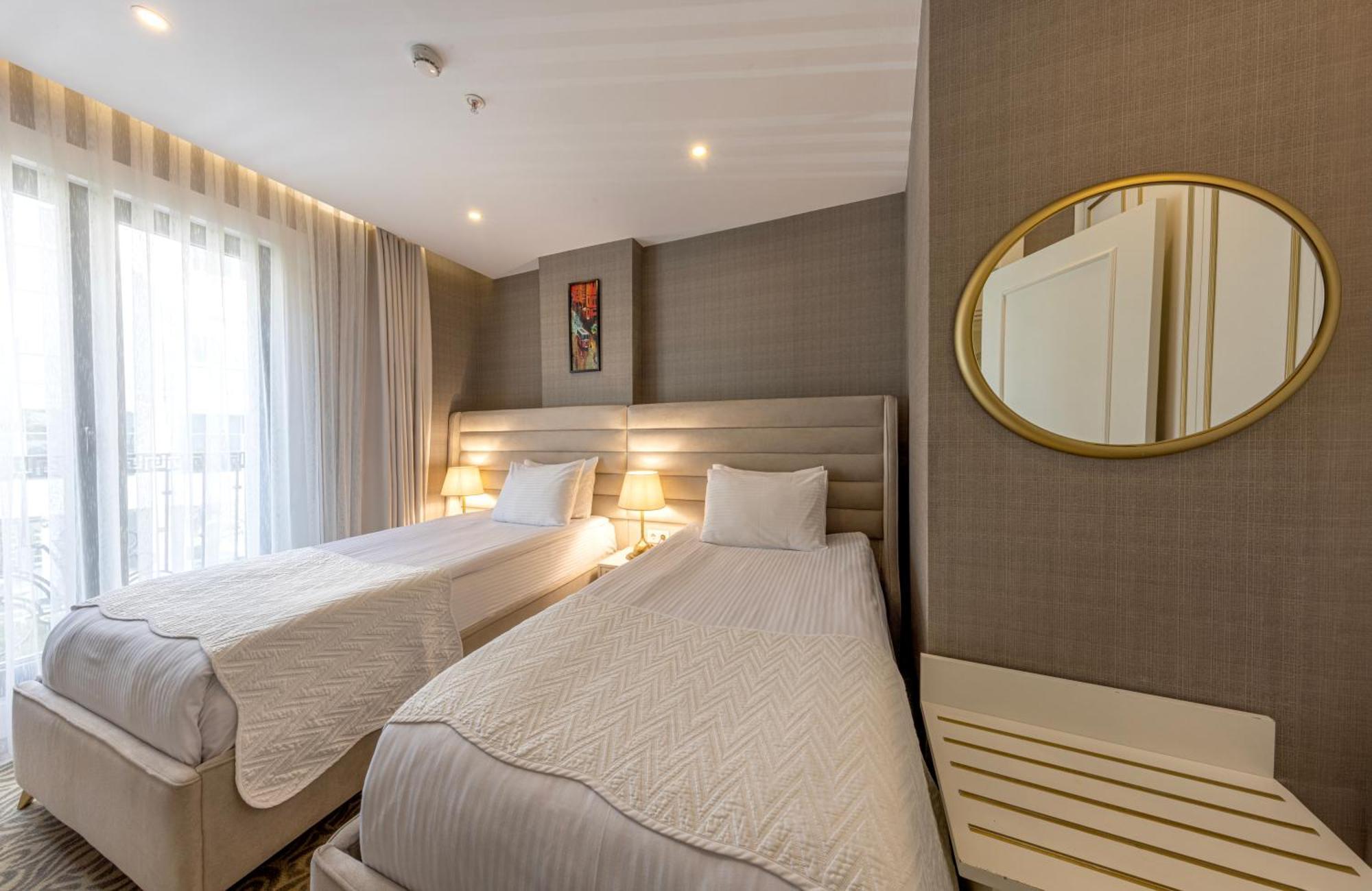 Mr Beyaz Hotel Istanbul Exterior photo